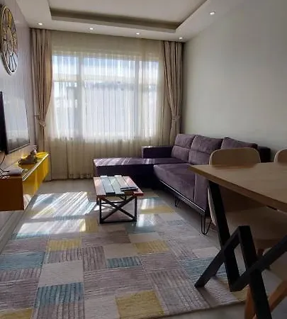 Bahcelievler Haznedar Merkez 2+1 Luks Esyali Daire Provincia di Istanbul