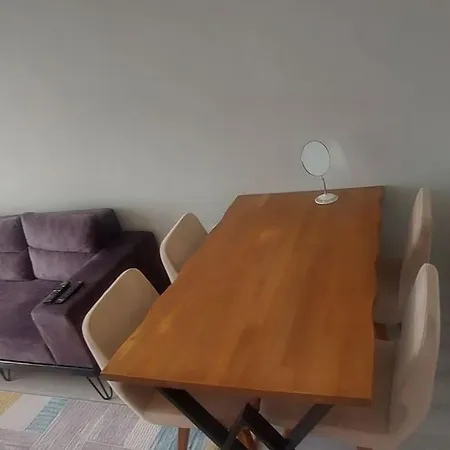 Bahcelievler Haznedar Merkez 2+1 Luks Esyali Daire Provincia di Istanbul